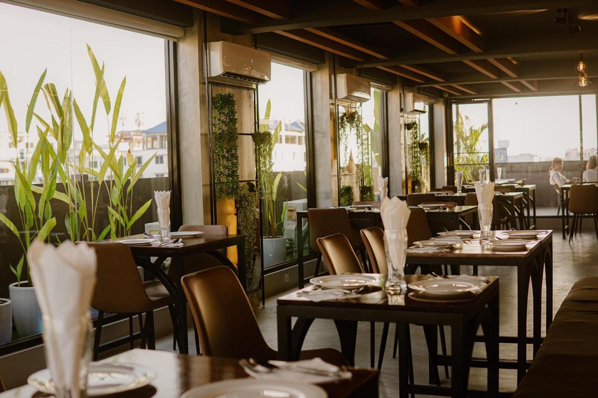 Serene Stays Hotel Yangon Exterior photo