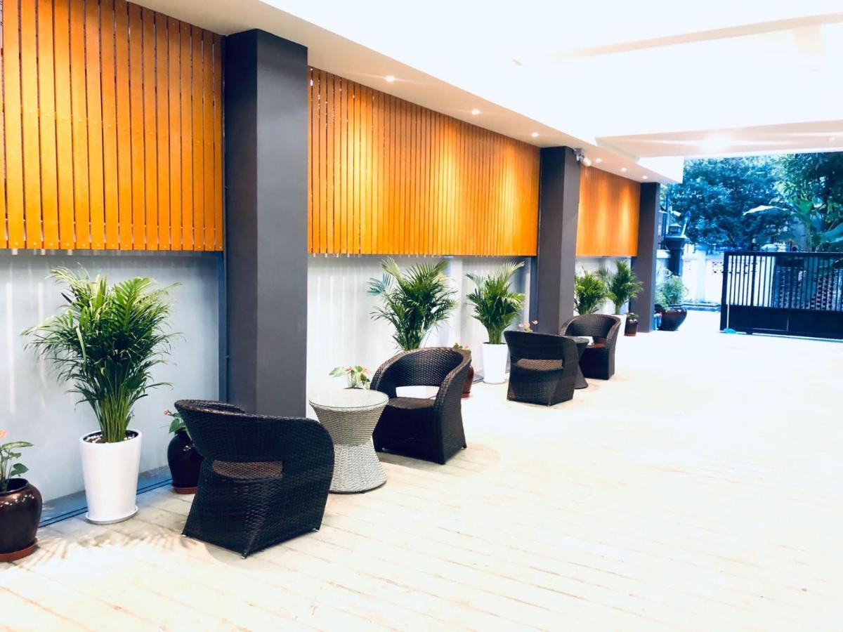 Serene Stays Hotel Yangon Exterior photo